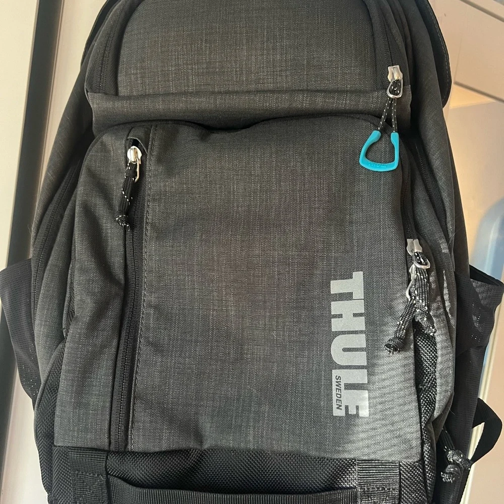 Thule stravan laptop bag backpack